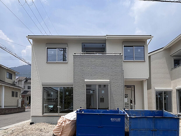 1期13-1号地外観写真　只今、建築中です。