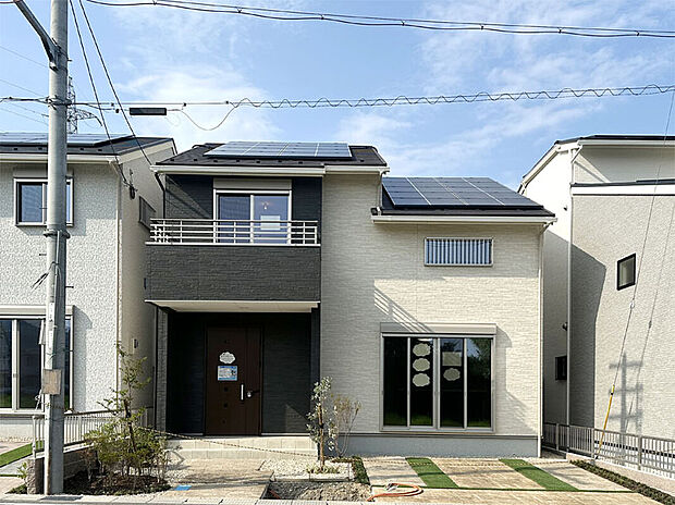 8号地（外構工事中です。）