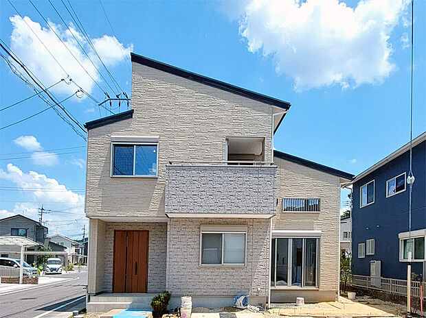 2期28号地　外構工事中ですが、内見可能です♪