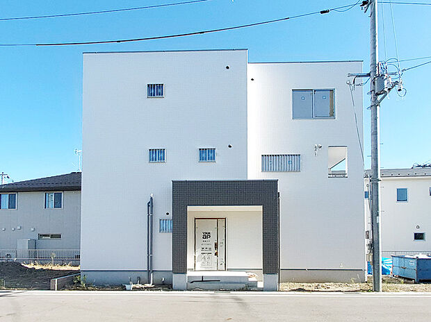 1号地 外構施工中