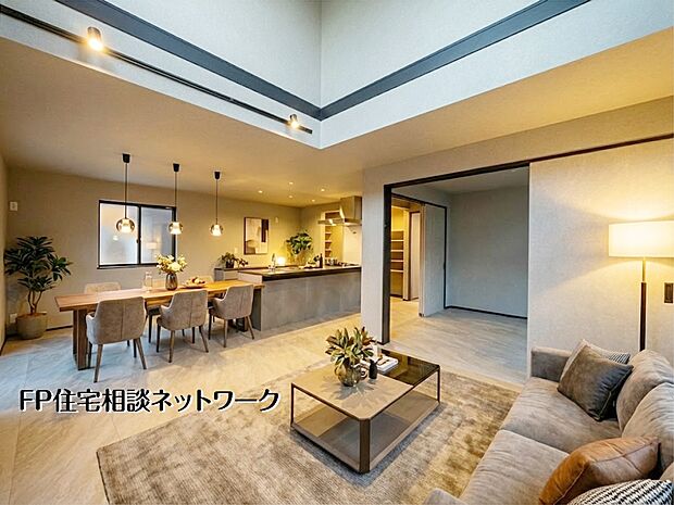 【LDK│17.6帖】  本画像はAIがCGで家具作成しており、実際の現地に家具は設置されておりません。また、販売価格に家具等は含まれておりません。