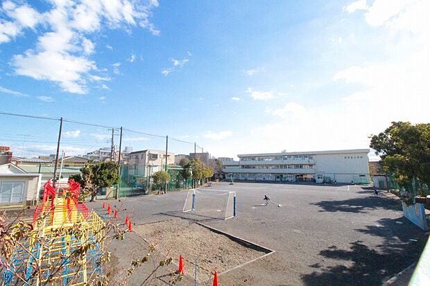 西寺尾小学校(約850m・徒歩11分)