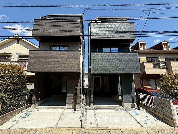 【その他】【類似外観同仕様】施工例のため分譲中の建物とは外壁、屋根開口部等の形状・仕様が異なります。