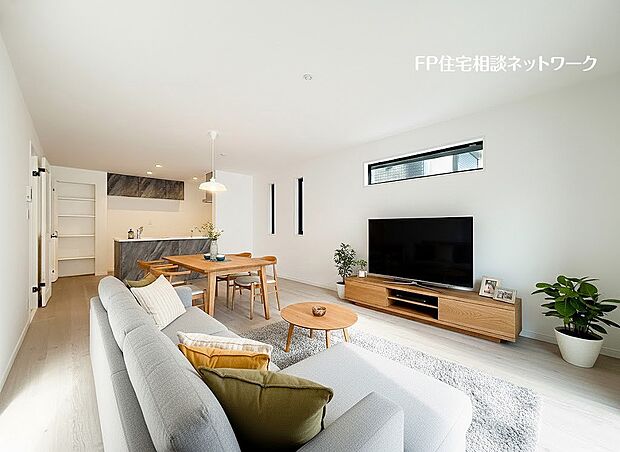 【リビング】本画像はAIがCGで家具作成しており、実際の現地に家具は設置されておりません。また、販売価格に家具等は含まれておりません。