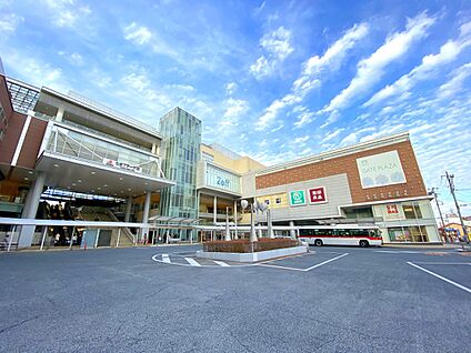 たまプラーザテラス 1400m(18分)