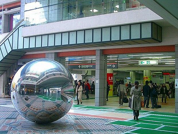 日吉駅（約1,300m）