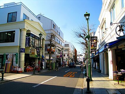エルム通り商店街 1600m