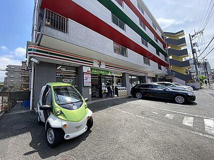 セブンイレブン川崎百合ヶ丘店 600m