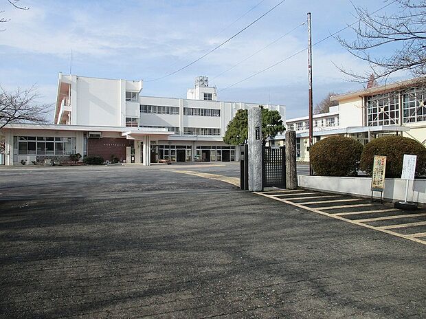 可児市立今渡南小学校(約550m)