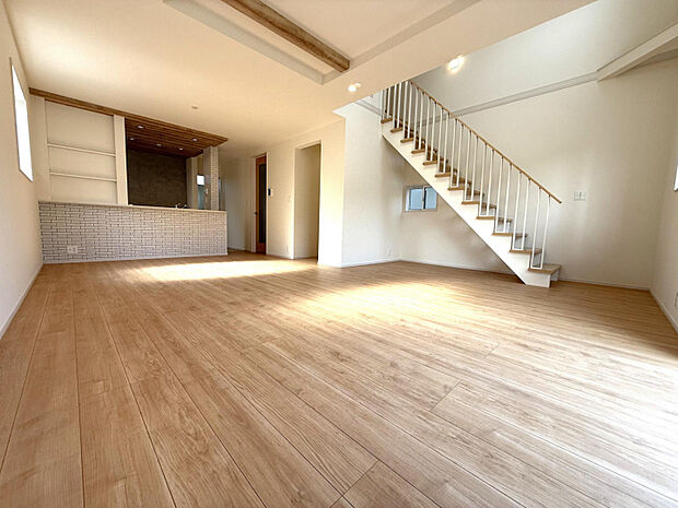 リビング　（1）号棟　