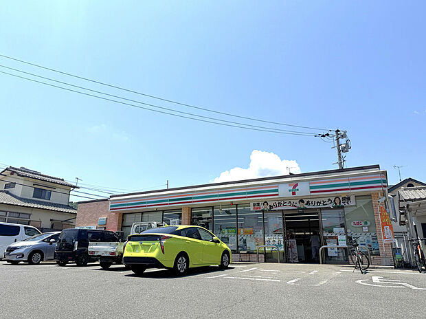 セブン-イレブン福岡早良2丁目店（約1,222m）