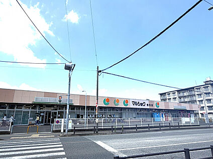 マルショク鶴田店 764m