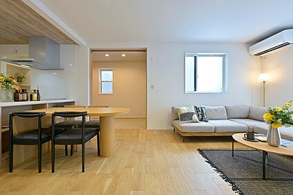 リビングダイニング