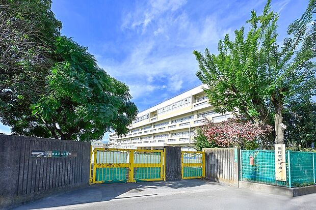 第二小学校(約990m)