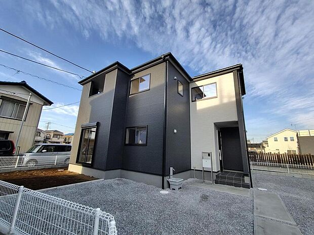 土日のご予約はもちろん、平日やお仕事のお時間に合わせてのご案内も実施しています。まずはお客様のご都合をお伺いさせて頂き、それに合う形で物件のご紹介をさせていただきます。お気軽にお問い合わせください。