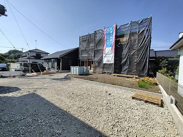 資料請求やご案内も即日対応いたします♪同じ施工例の物件見学や、完成イメージプレゼンテーションも承っております。どのような建物が建つか、間取りの広さは？など気になる点を一つ一つご説明させていただきます。