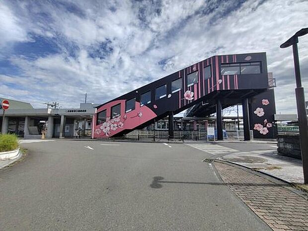 氏家駅(約1,100m)