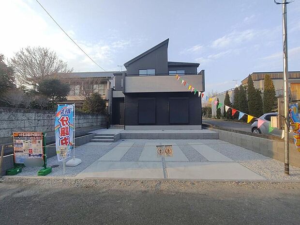 【【類似外観同仕様】】類似外観同仕様の物件になります。扉や窓の開口部の位置やデザインが異なります。建物のプレゼンテーションやモデルハウスのご案内も行っているので、お気軽にお問い合わせください。