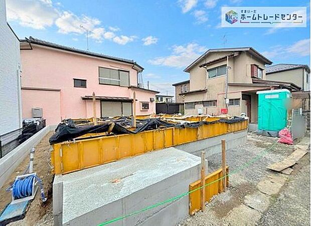 完成してからは見ることのできない、施工方法や構造をしっかりとご確認いただけるのが、建築中の住宅の大きなメリットです。専門知識を持ったスタッフがご説明させていただきます。お気軽にお問い合わせください。