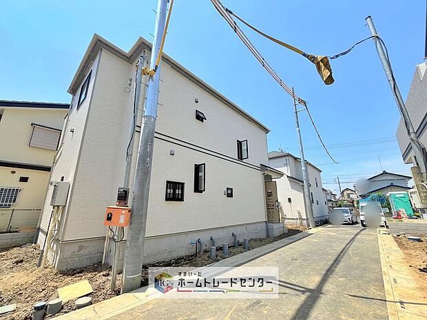 土日のご予約はもちろん、平日やお仕事のお時間に合わせてのご案内も実施しています。まずはお客様のご都合をお伺いさせて頂き、それに合う形で物件のご紹介をさせていただきます。お気軽にお問い合わせください。