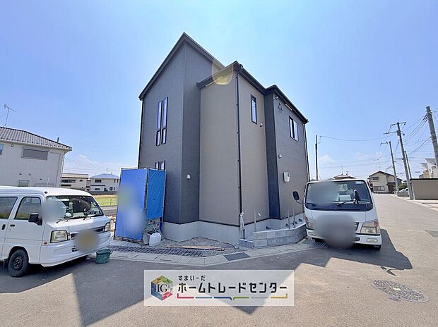 土日のご予約はもちろん、平日やお仕事のお時間に合わせてのご案内も実施しています。まずはお客様のご都合をお伺いさせて頂き、それに合う形で物件のご紹介をさせていただきます。お気軽にお問い合わせください。