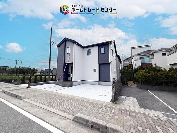 土日のご予約はもちろん、平日やお仕事のお時間に合わせてのご案内も実施しています。まずはお客様のご都合をお伺いさせて頂き、それに合う形で物件のご紹介をさせていただきます。お気軽にお問い合わせください。