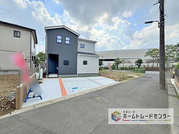 【前面道路含む現地写真】土日のご予約はもちろん、平日やお仕事のお時間に合わせてのご案内も実施しています。まずはお客様のご都合をお伺いさせて頂き、それに合う形で物件のご紹介をさせていただきます。お気軽にお問い合わせください。