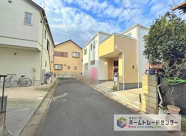 【前面道路含む現地写真】土日のご予約はもちろん、平日やお仕事のお時間に合わせてのご案内も実施しています。まずはお客様のご都合をお伺いさせて頂き、それに合う形で物件のご紹介をさせていただきます。お気軽にお問い合わせください。