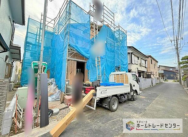 【現地外観写真】どのような建物が建つか、間取りの広さはどうかなど、気になる点は丁寧にご説明いたします。資料請求やご案内は即日対応いたします。土日や平日、お仕事終わりの時間など、ご都合に合わせてご案内いたします。