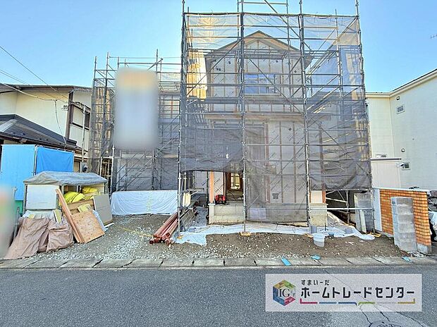 【現地外観写真】モデルハウスのご案内や、仕様や色の説明も細かくさせていただきます。弊社は飯田グループホールディングス唯一の販売専門会社になるので、細部まで説明いたします。もちろん住宅ローンのご相談だけでも大丈夫です。