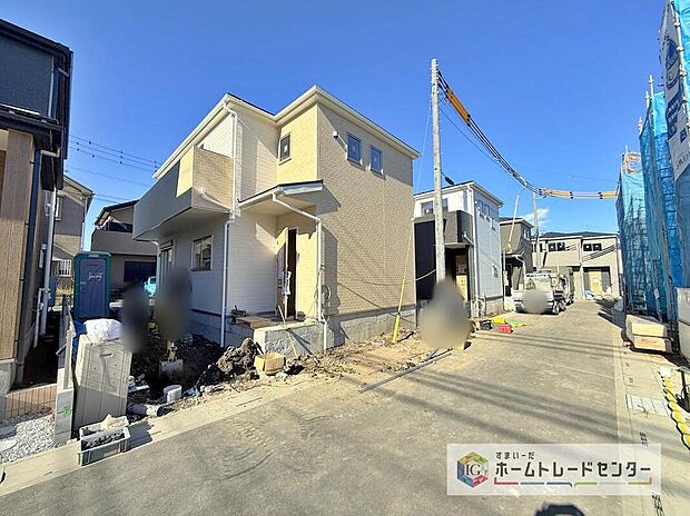 【現地外観写真】爽やかな青空と陽光に包まれる心地よい住空間。ネットでは分からない現地の魅力をぜひご覧ください。人生で大切なお住まいですので、ゆっくりとご見学ください。