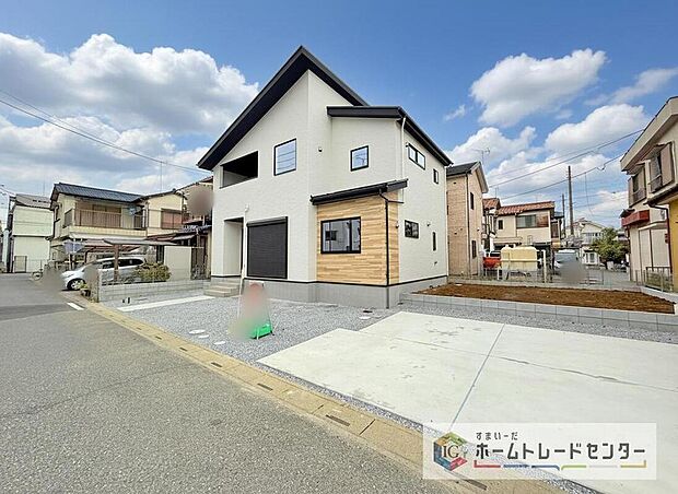 【【現地外観写真】】爽やかな青空と陽光に包まれる心地よい住空間。ネットでは分からない現地の魅力をぜひご覧ください。人生で大切なお住まいですので、ゆっくりとご見学ください。