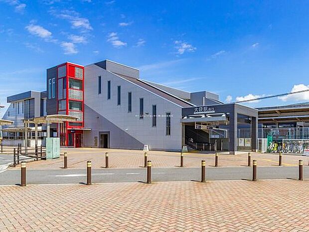 東武伊勢崎線「大袋」駅(約1,100m)