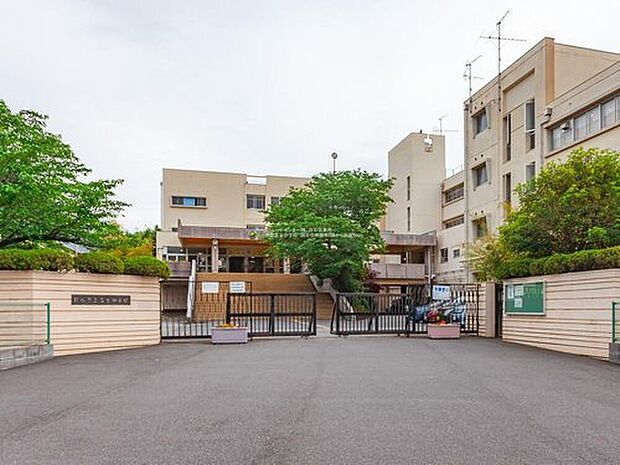 越谷市立富士中学校（約480m）