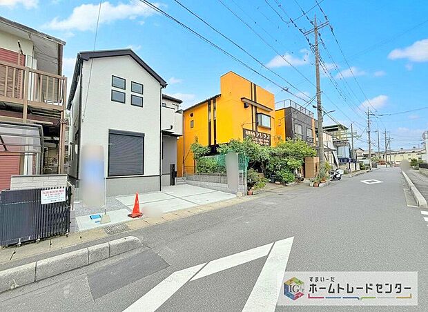 【前面道路含む現地写真】土日のご予約はもちろん、平日やお仕事のお時間に合わせてのご案内も実施しています。まずはお客様のご都合をお伺いさせて頂き、それに合う形で物件のご紹介をさせていただきます。お気軽にお問い合わせください。