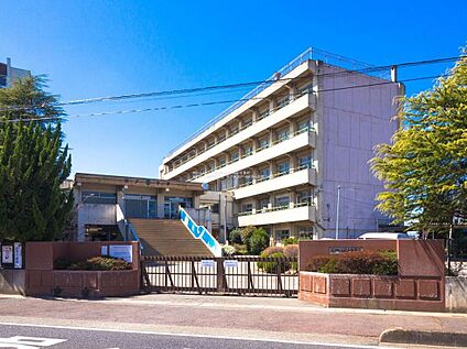 杉戸町立杉戸中学校 1100m(徒歩14分)