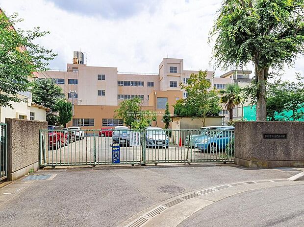 草加市立清門小学校（約705m）