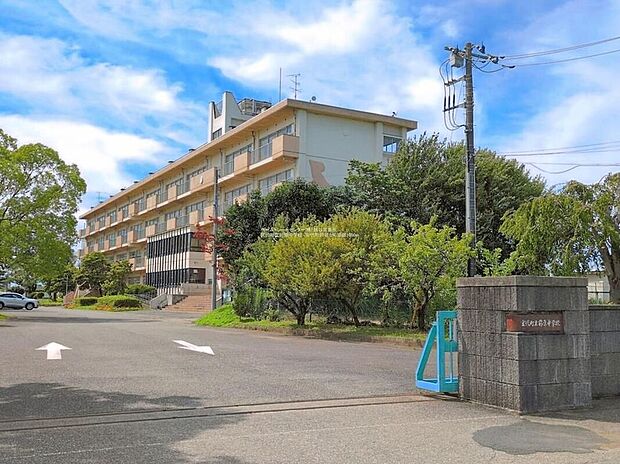 宮代町立前原中学校（約1,800m）