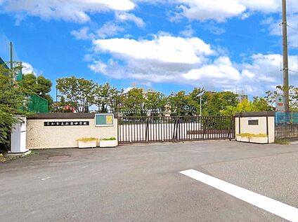 草加市立花栗中学校 1250ｍ(徒歩16分)