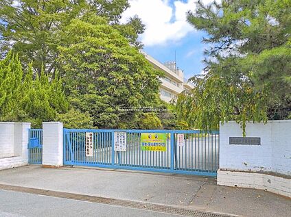 春日部市立豊野中学校 1900m(徒歩24分)