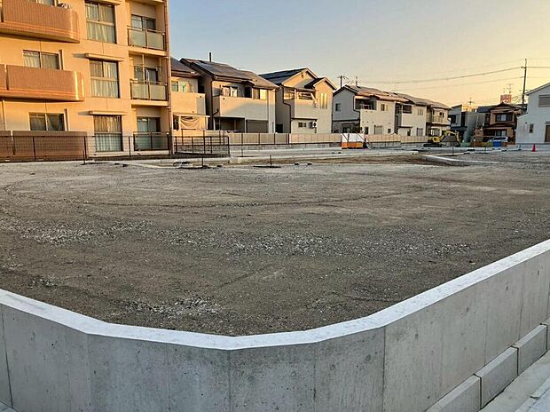 【【現地土地写真】】阪急京都線「桂」駅まで徒歩10分～11分、「洛西口」駅まで徒歩17分～18分。2駅利用可能で、通勤・通学・お出掛けに便利な立地です。/2026年1月撮影