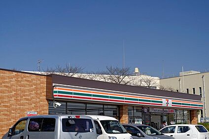 セブンイレブン茨木目垣2丁目店 約1100m～1300m(徒歩14分～17分)