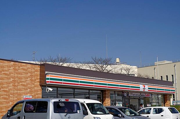 セブンイレブン茨木目垣2丁目店