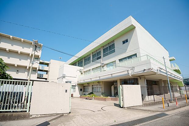 八尾市立高安西小学校