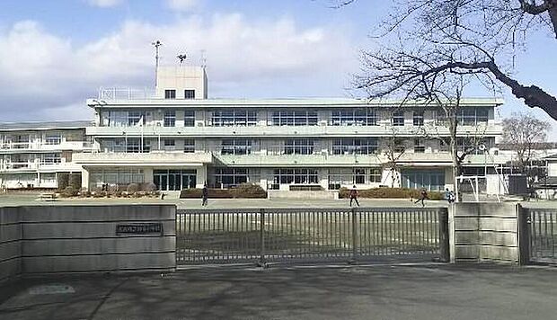 吉岡町立駒寄小学校まで950m 徒歩12分