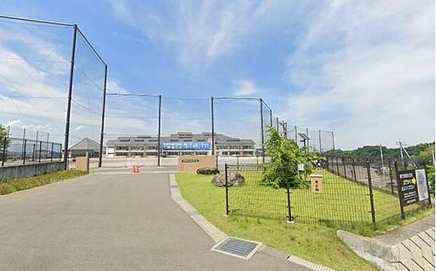 甘楽町立甘楽中学校（約2,586m）