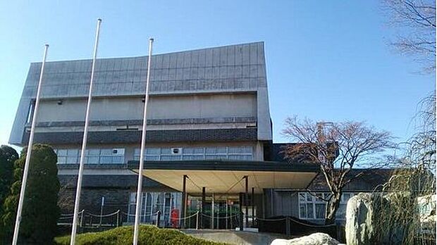 渋川市役所(約1,640m)