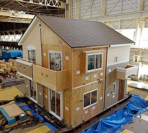 【I.D.S工法 耐震性能実験】異なる4種類の大地震(阪神大震災・新潟県中越地震・ロサンゼルス地震・想定関東地震)で続けて揺らしても、倒壊はおろか損傷もしない耐震性能がある事が確認されました。