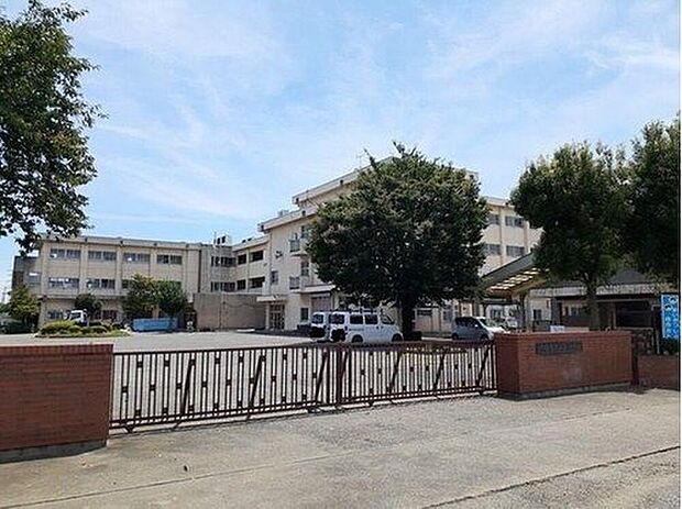 前橋市立山王小学校(約730m)