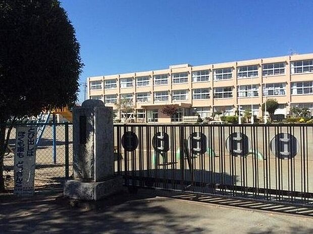 藤岡市立藤岡第二小学校（約1,460m）